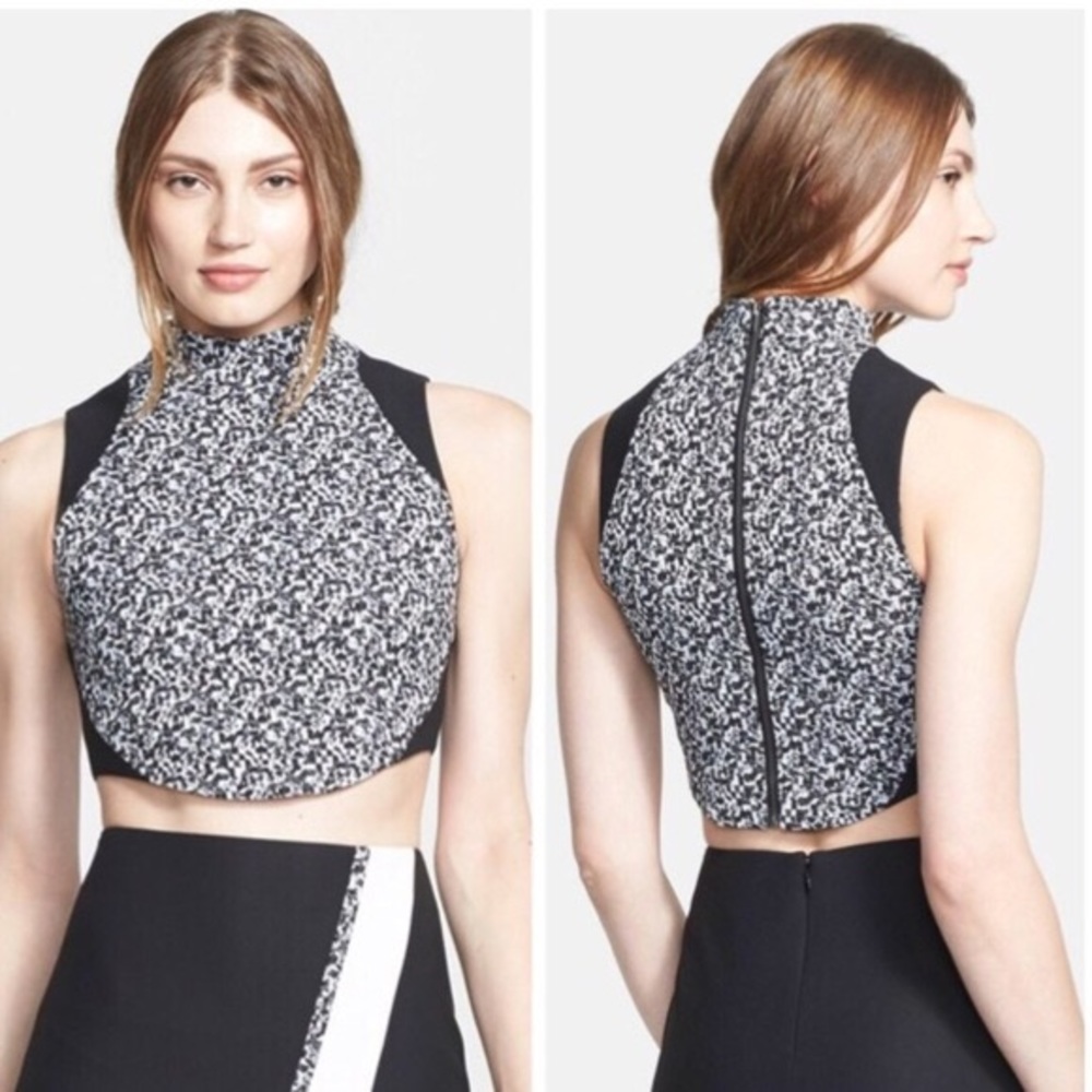 NWT Elizabeth and James Malorie Crop Top